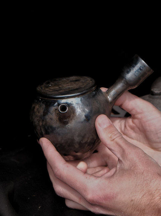 Voluminous Kyusu Teapot, 300 ml